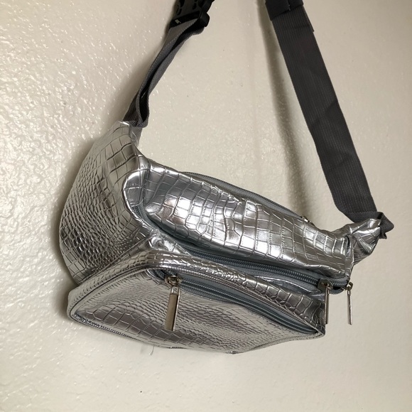 Sojourner Bags Silver Fanny Pack - Picture 5 of 12